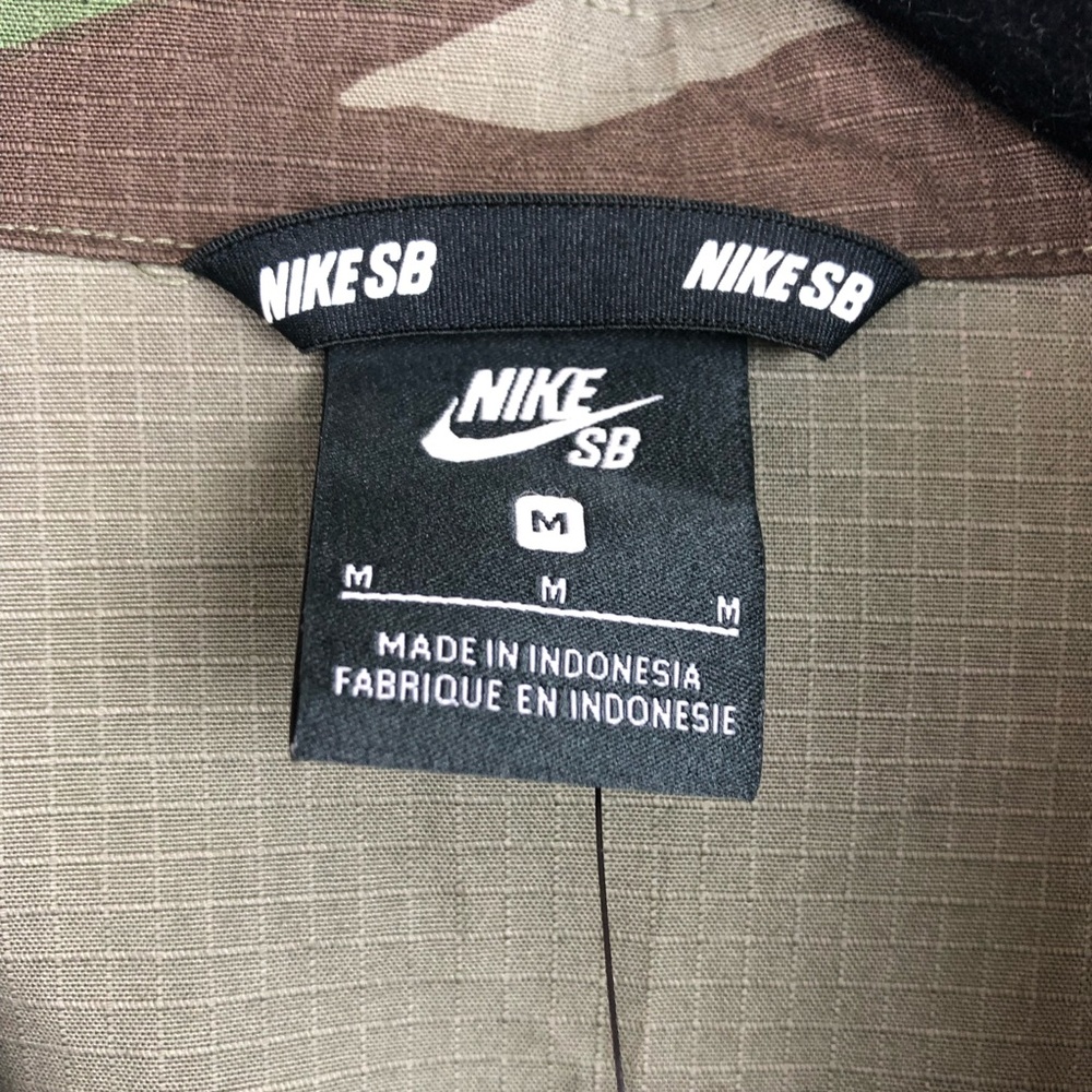 Nike SB Flex Camo Jacket Size Medium NWT - Picture 3 of 8